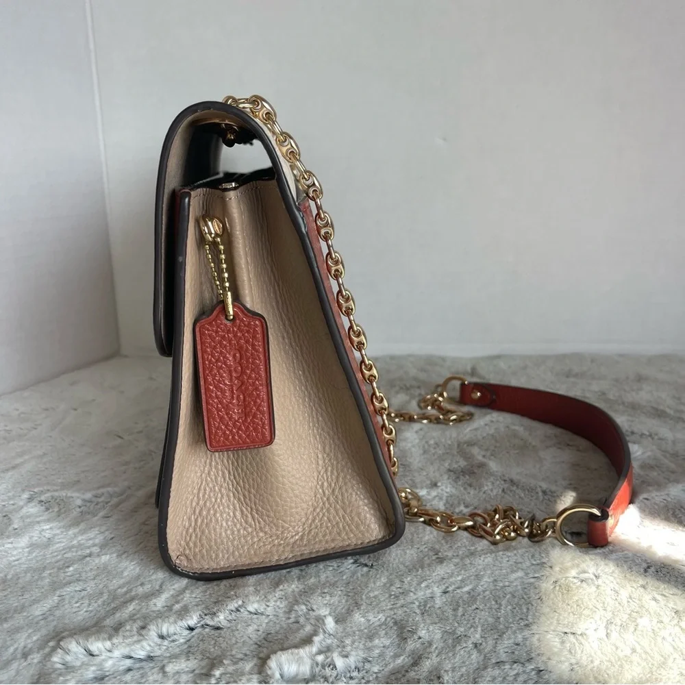 Coach LANE SHOULDER BAG IN COLORBLOCK SIGNATURE CANVAS - Picture 8 of 16